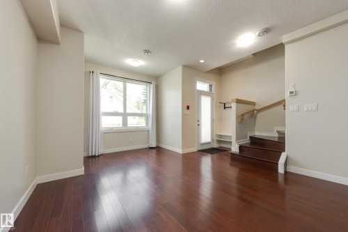 8308 108 Street Nw, Edmonton, AB - Indoor Photo Showing Other Room