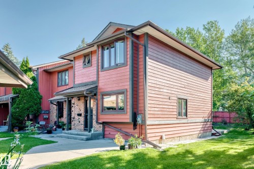 74 Lacombe Point(E), St. Albert, AB - Outdoor