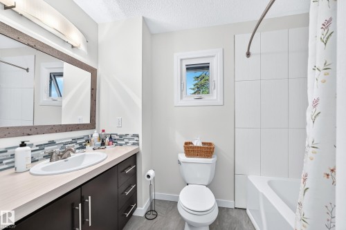74 Lacombe Point(E), St. Albert, AB - Indoor Photo Showing Bathroom