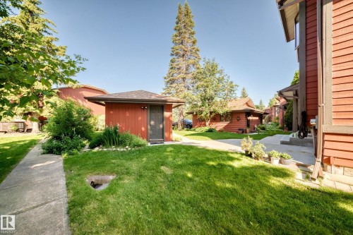 74 Lacombe Point(E), St. Albert, AB - Outdoor