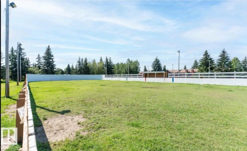 74 Lacombe Point(E), St. Albert, AB - Outdoor
