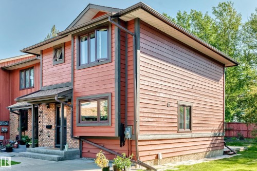74 Lacombe Point(E), St. Albert, AB - Outdoor