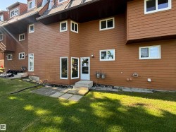 5955 40 Avenue NW  Edmonton, AB T6L 3P6