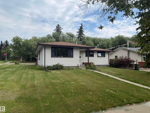 48 Aspen Crescent   St. Albert, AB T8N 2L8