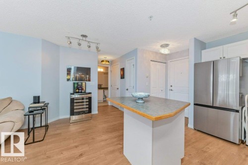 #217 245 Edwards Dr Sw, Edmonton, AB - Indoor Photo Showing Kitchen