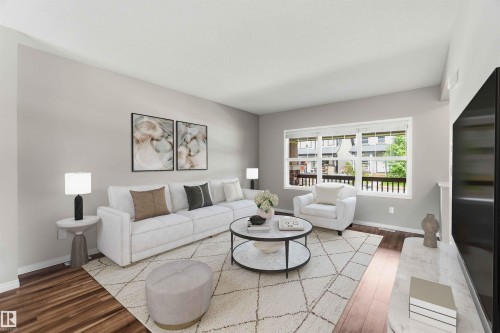 21839 99 Avenue Nw, Edmonton, AB - Indoor Photo Showing Living Room