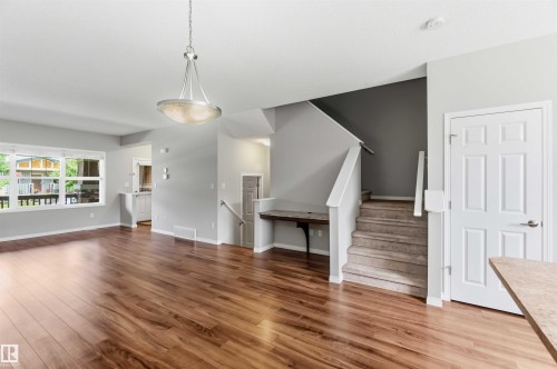 21839 99 Avenue Nw, Edmonton, AB - Indoor