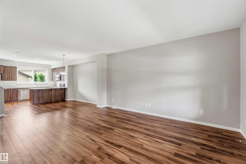 21839 99 Avenue Nw, Edmonton, AB - Indoor