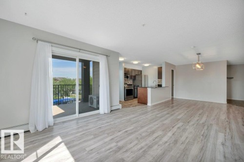 #201 534 Watt Bv Sw, Edmonton, AB - Indoor Photo Showing Other Room