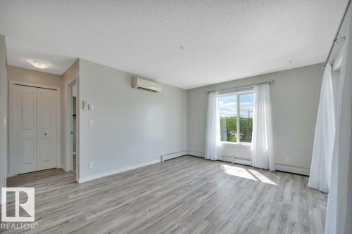 #201 534 Watt Bv Sw, Edmonton, AB - Indoor Photo Showing Other Room