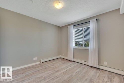 #201 534 Watt Bv Sw, Edmonton, AB - Indoor Photo Showing Other Room