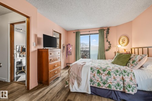 #201 10743 107 St Nw, Edmonton, AB - Indoor Photo Showing Bedroom