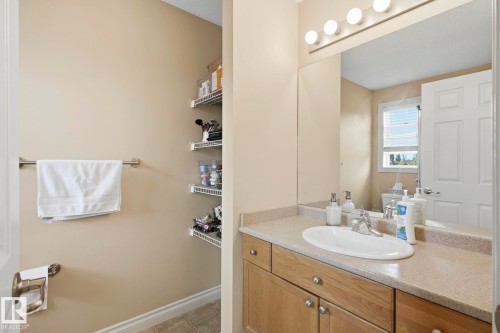 91 Hartwick Loop, Spruce Grove, AB - Indoor Photo Showing Bathroom