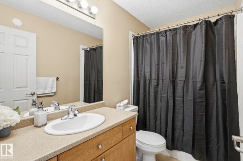 91 Hartwick Loop, Spruce Grove, AB - Indoor Photo Showing Bathroom