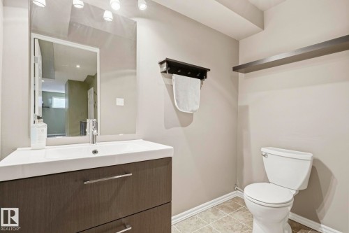 91 Hartwick Loop, Spruce Grove, AB - Indoor Photo Showing Bathroom