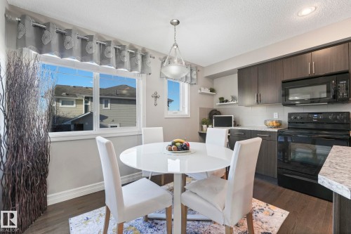 5505 3 Avenue Sw, Edmonton, AB - Indoor Photo Showing Dining Room