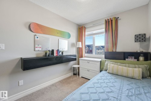 5505 3 Avenue Sw, Edmonton, AB - Indoor Photo Showing Bedroom