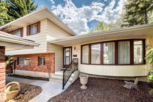 17707 84 Avenue, Edmonton, AB - Outdoor