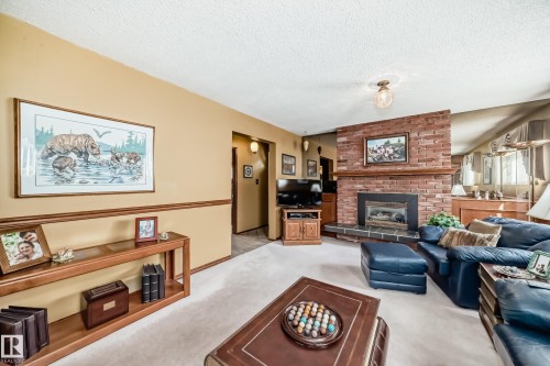 17707 84 Avenue, Edmonton, AB - Indoor Photo Showing Living Room With Fireplace