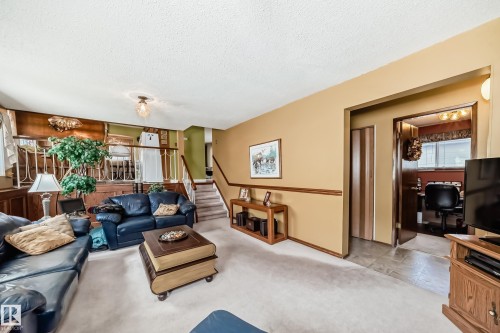 17707 84 Avenue, Edmonton, AB - Indoor Photo Showing Other Room