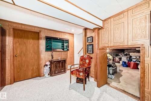 17707 84 Avenue, Edmonton, AB - Indoor Photo Showing Other Room