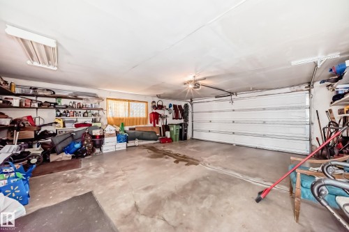 17707 84 Avenue, Edmonton, AB - Indoor Photo Showing Garage
