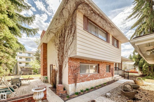 17707 84 Avenue, Edmonton, AB - Outdoor