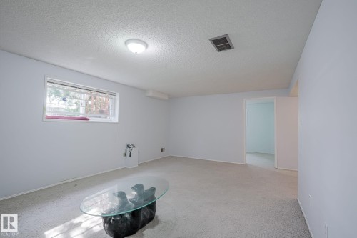 7011 190 Street Nw, Edmonton, AB - Indoor Photo Showing Other Room