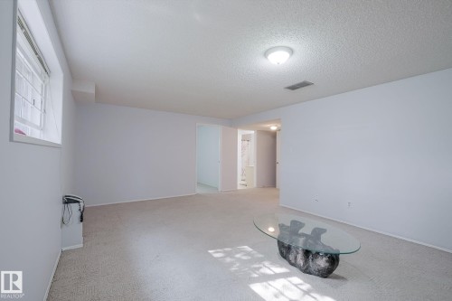 7011 190 Street Nw, Edmonton, AB - Indoor Photo Showing Other Room