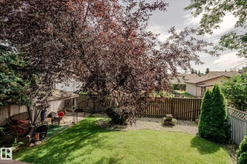 7011 190 Street Nw, Edmonton, AB - Outdoor