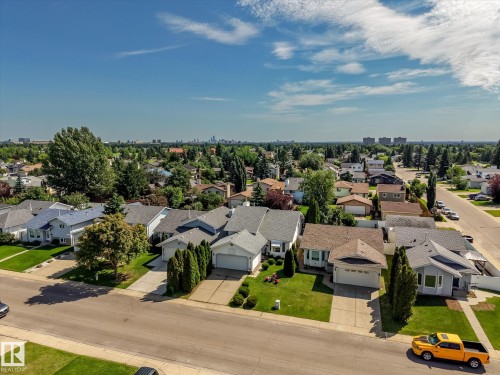 7011 190 Street Nw, Edmonton, AB - Outdoor With View