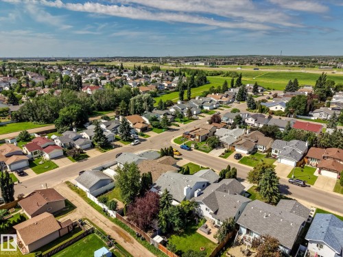 7011 190 Street Nw, Edmonton, AB - Outdoor With View