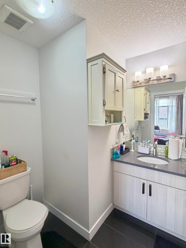 #29 723 172 St Sw, Edmonton, AB - Indoor Photo Showing Bathroom