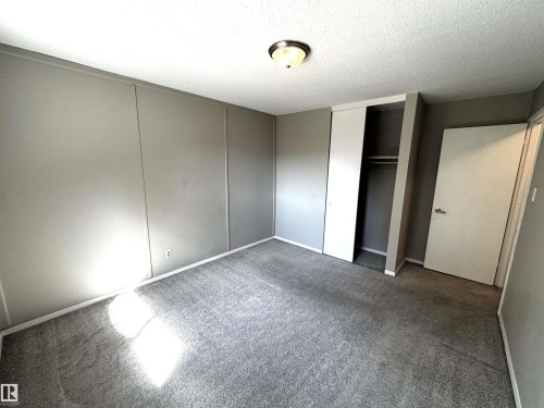 404 Village On The Green Nw, Edmonton, AB - Indoor Photo Showing Other Room