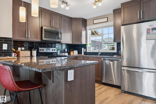 #66 20 Augustine Cr, Sherwood Park, AB - Indoor Photo Showing Kitchen