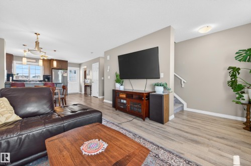 #66 20 Augustine Cr, Sherwood Park, AB - Indoor Photo Showing Living Room