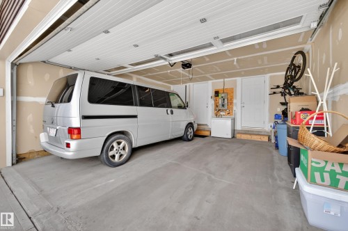 #66 20 Augustine Cr, Sherwood Park, AB - Indoor Photo Showing Garage