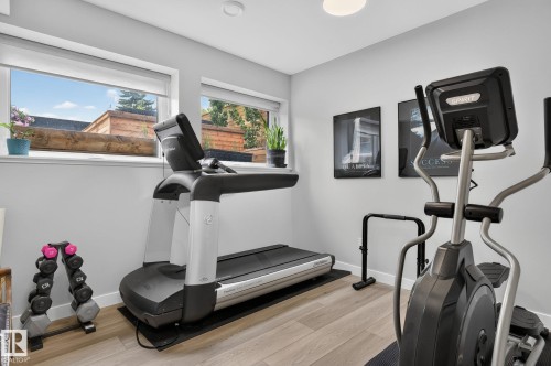 14011 101 Avenue Nw, Edmonton, AB - Indoor Photo Showing Gym Room