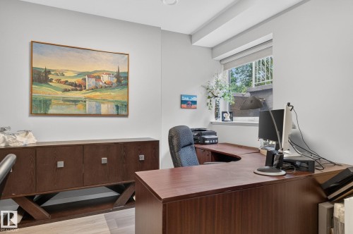 14011 101 Avenue Nw, Edmonton, AB - Indoor Photo Showing Office