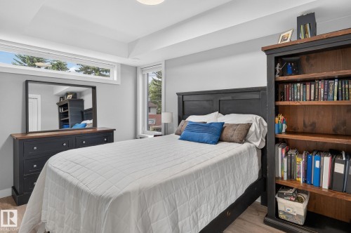 14011 101 Avenue Nw, Edmonton, AB - Indoor Photo Showing Bedroom