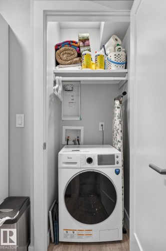 14011 101 Avenue Nw, Edmonton, AB - Indoor Photo Showing Laundry Room