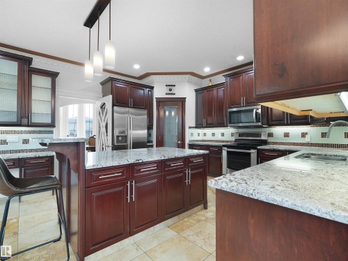 Kitchen - 3136 35 Avenue Nw, Edmonton, AB - Indoor Photo Showing Kitchen