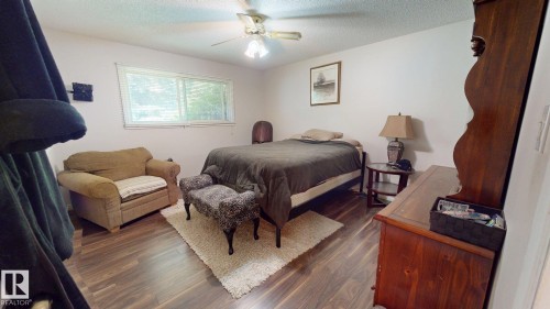 5 Marchand Place, St. Albert, AB - Indoor Photo Showing Bedroom