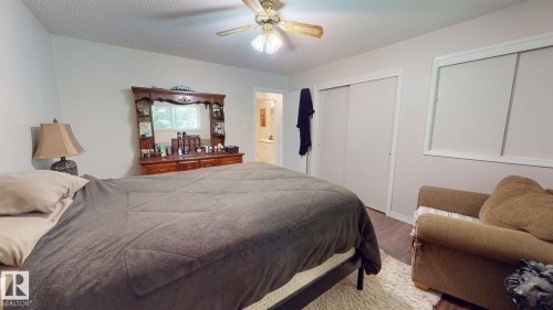 5 Marchand Place, St. Albert, AB - Indoor Photo Showing Bedroom