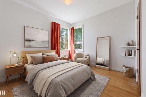 9728 89 Avenue Nw, Edmonton, AB - Indoor Photo Showing Bedroom