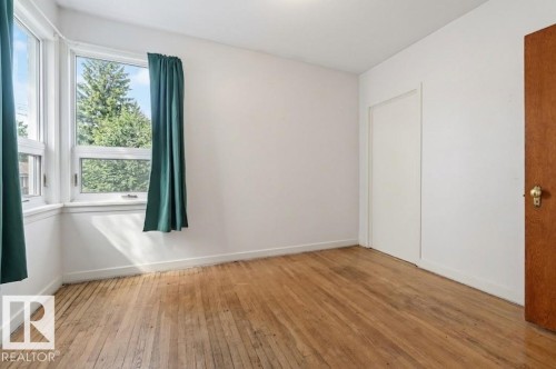 9728 89 Avenue Nw, Edmonton, AB - Indoor Photo Showing Other Room