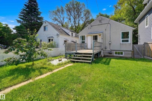 9728 89 Avenue Nw, Edmonton, AB - Outdoor