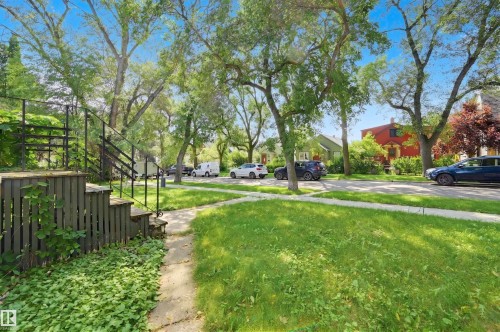 9728 89 Avenue Nw, Edmonton, AB - Outdoor