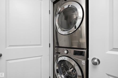 #65 50 Mclaughlin Dr, Spruce Grove, AB - Indoor Photo Showing Laundry Room