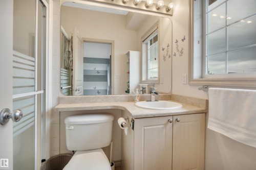 15 Douglas Crescent, Leduc, AB - Indoor Photo Showing Bathroom